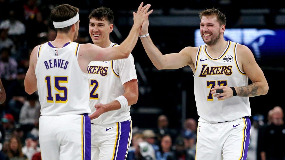 mk体育_mk体育_资讯聚合入口：绝妙，湖人队新阵容被NBA评论员比尔·西蒙斯起绰号“Snowtime”（封面配图）